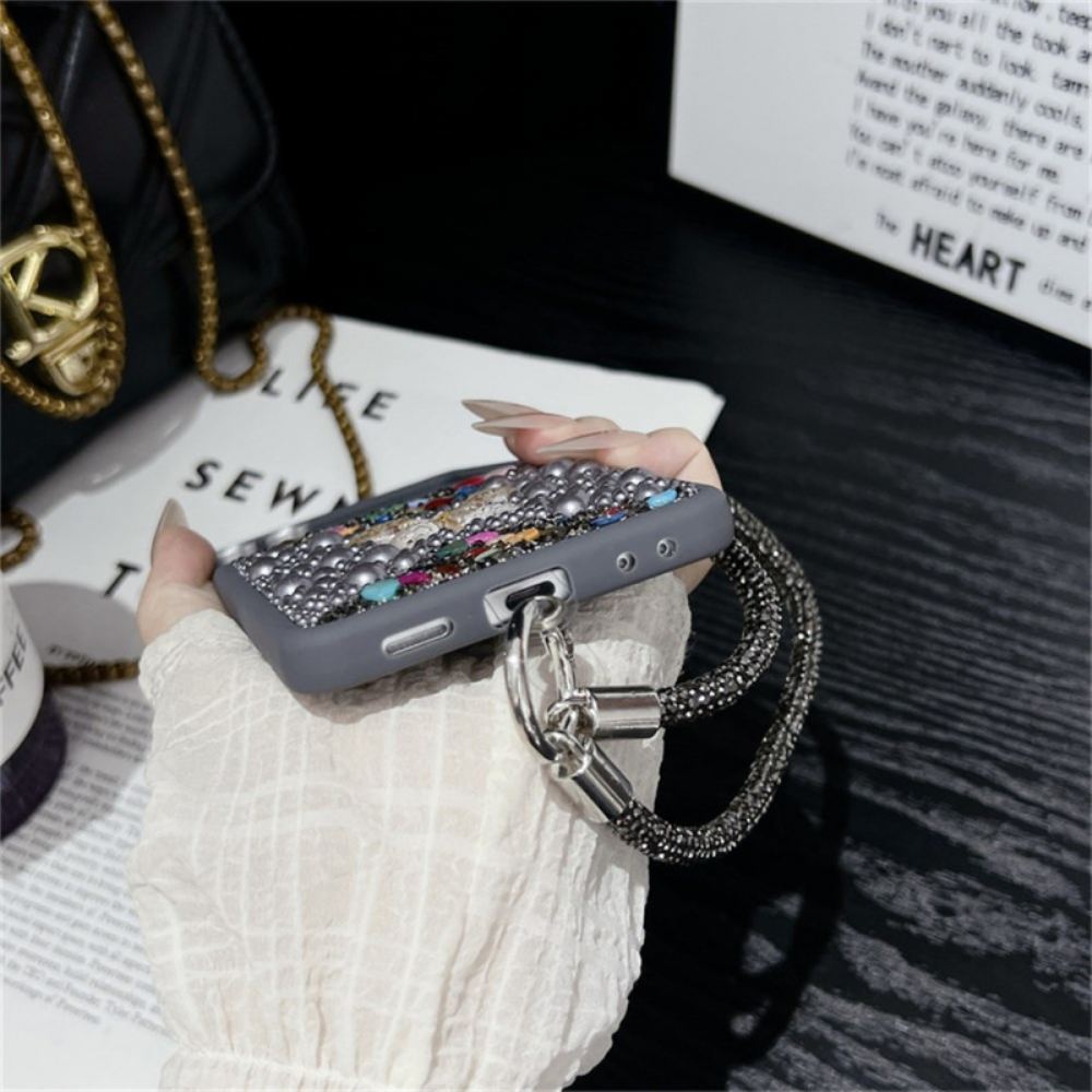 Kryt Samsung Galaxy Z Flip 7 Třpytivý Design A Popruh Na Zápěstí