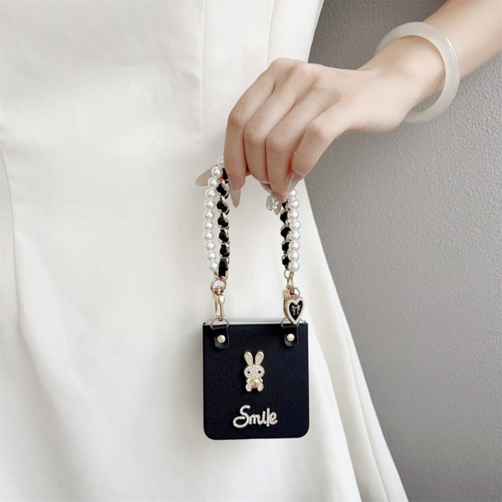 Kryt Samsung Galaxy Z Flip 7 Usměvavý Králíček S Náramkem