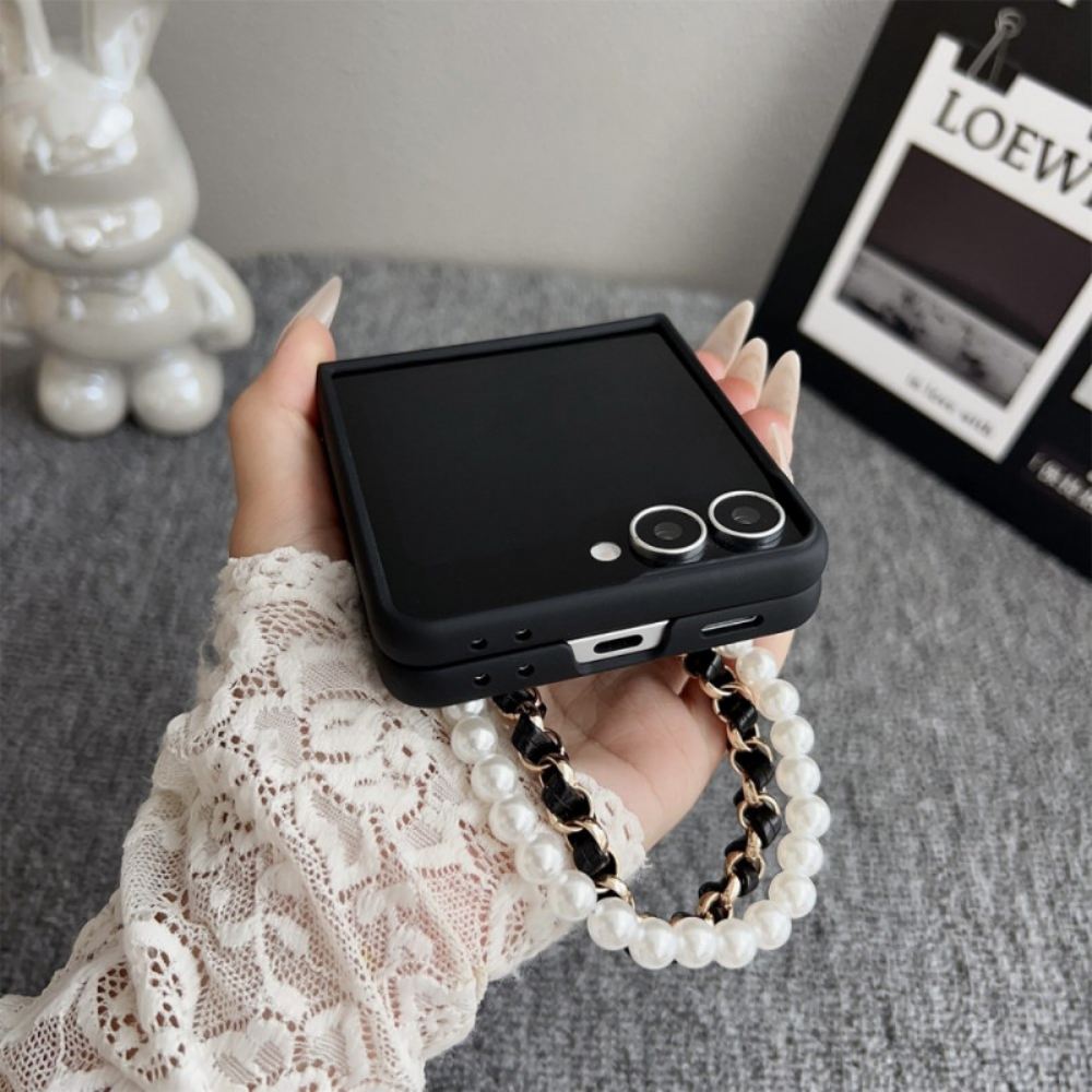 Kryt Samsung Galaxy Z Flip 7 Usměvavý Králíček S Náramkem